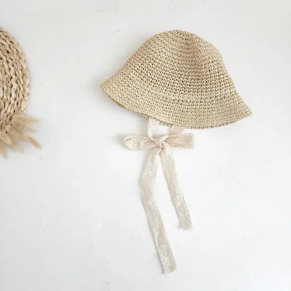 Summer Straw Bow Lace Baby Hat in beige and brown with lace chin ties, ideal for 0-3 years old with 44-54 cm head circumference.